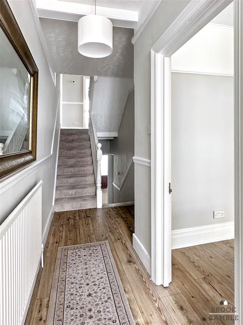 4 Bedroom House - Mid Terrace. Redoubt Road in Eastbourne,  4